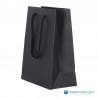 Papieren draagtassen - Zwart Mat - Luxe - Katoenen koord - Zijaanzicht voor