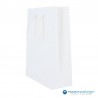 Papieren draagtassen - Wit mat met strodessin - Eco papier - Luxe - Katoenen koord - Zijaanzicht3