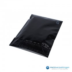 Verzendzakken - Zwart - A4+ - 30% Recycle - Retoursluiting - Premium - Zijaanzicht onder